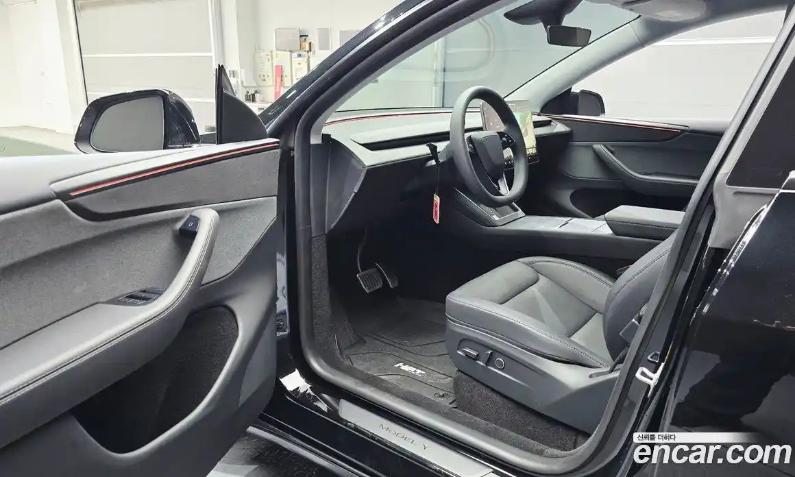 Tesla Model Y 2025 0.2 гидро, фото 13