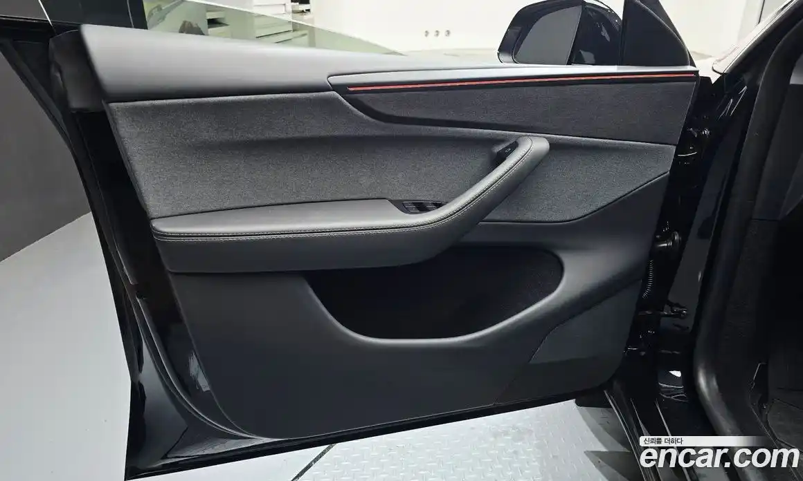 Tesla Model Y 2025 0.2 гидро, фото 14