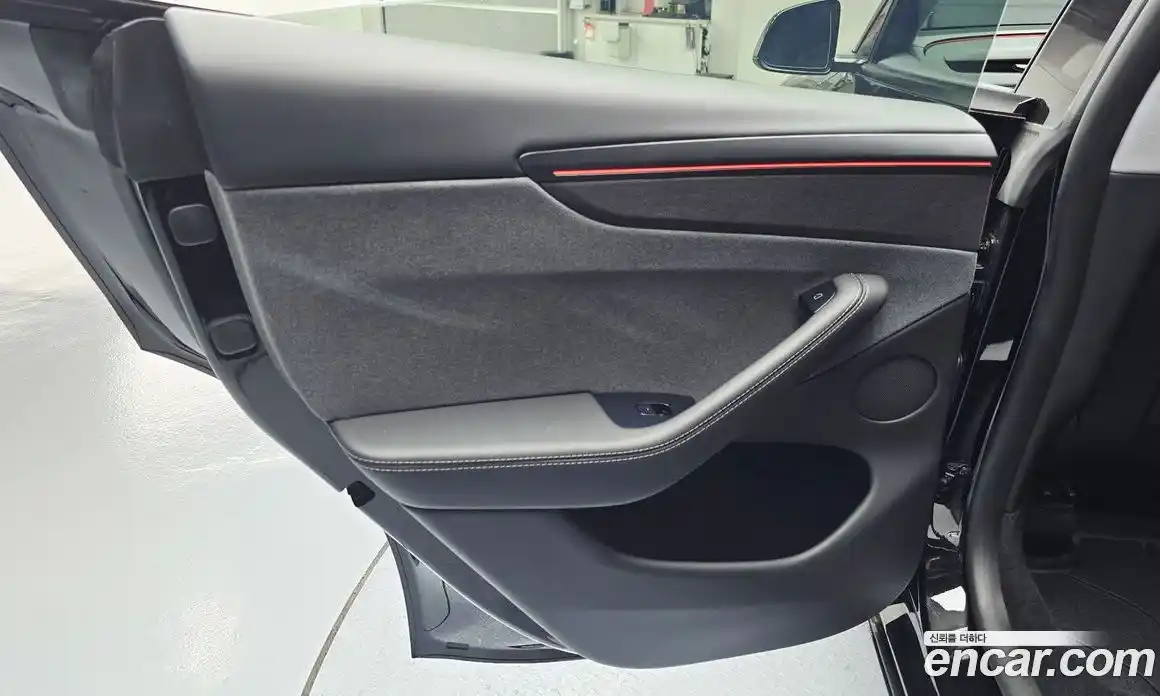 Tesla Model Y 2025 0.2 гидро, фото 15