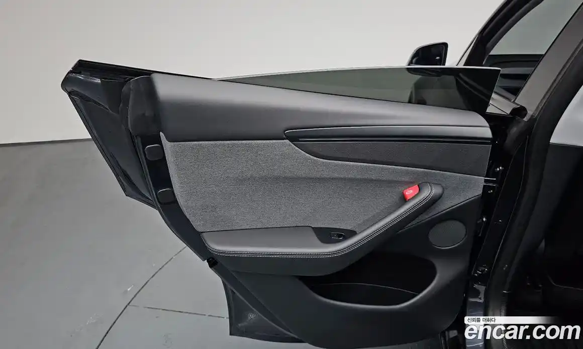 Tesla Model Y 2025 0.2 гидро, фото 14