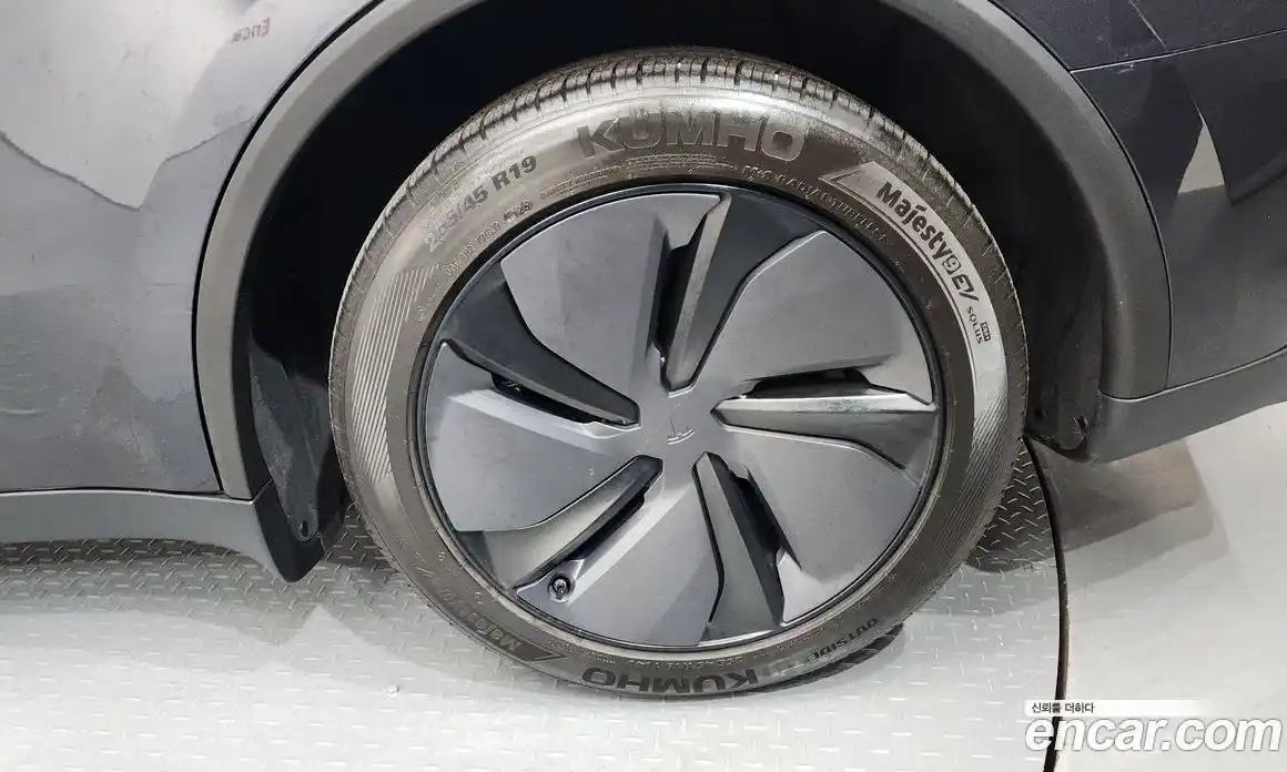 Tesla Model Y 2025 0.2 гидро, фото 7