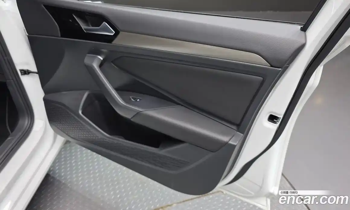 Volkswagen Jetta 2021 1.4 автомат (гидро), фото 15