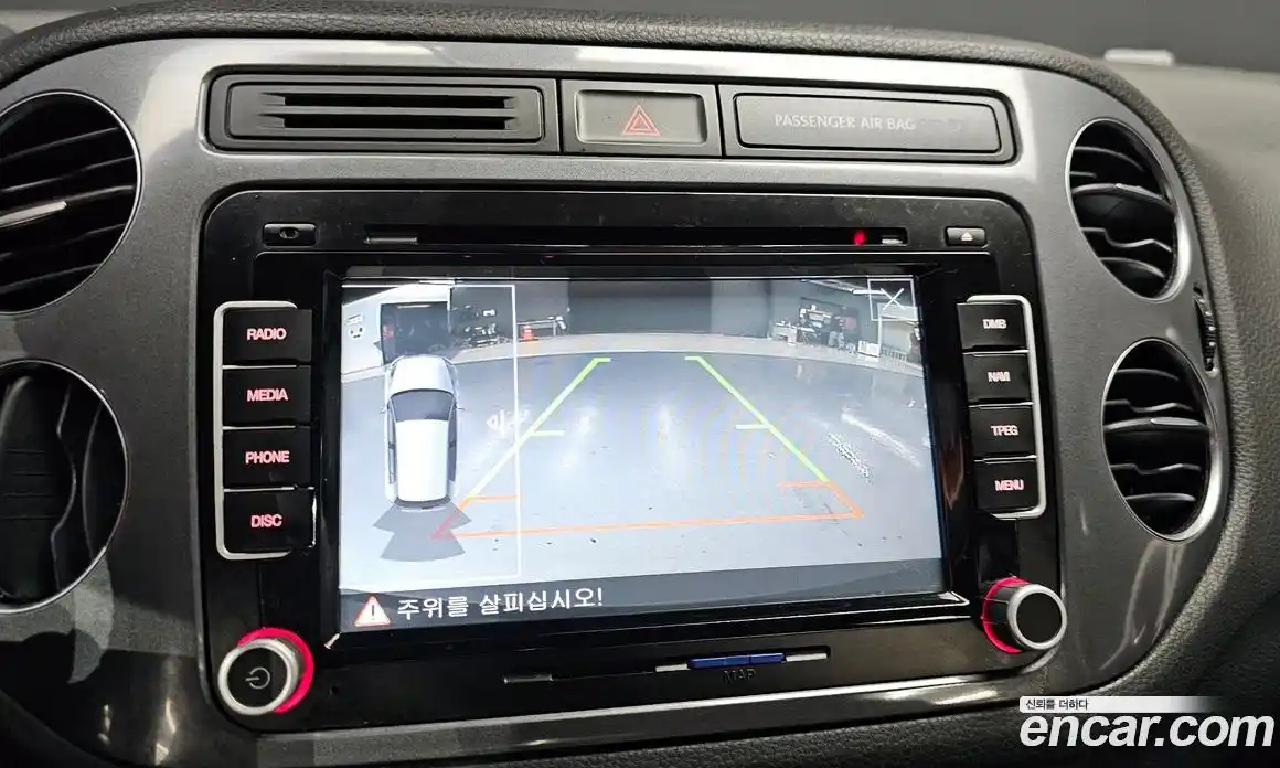 Volkswagen Tiguan 2013 2.0 автомат (гидро), фото 14