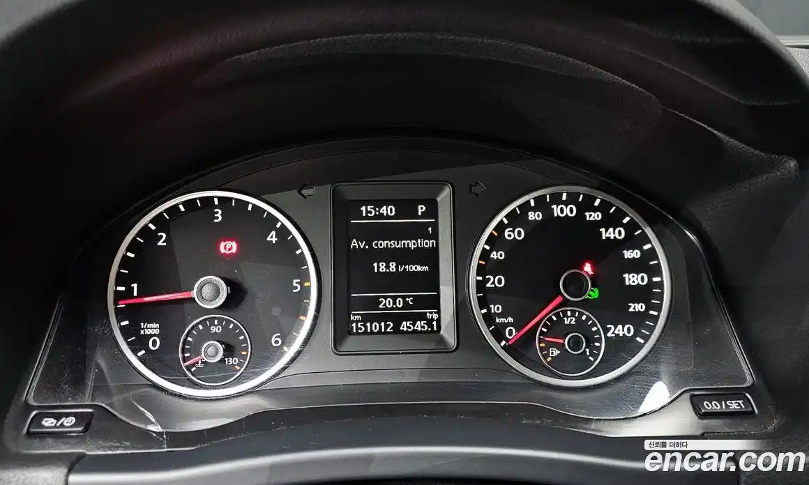 Volkswagen Tiguan 2013 2.0 автомат (гидро), фото 8