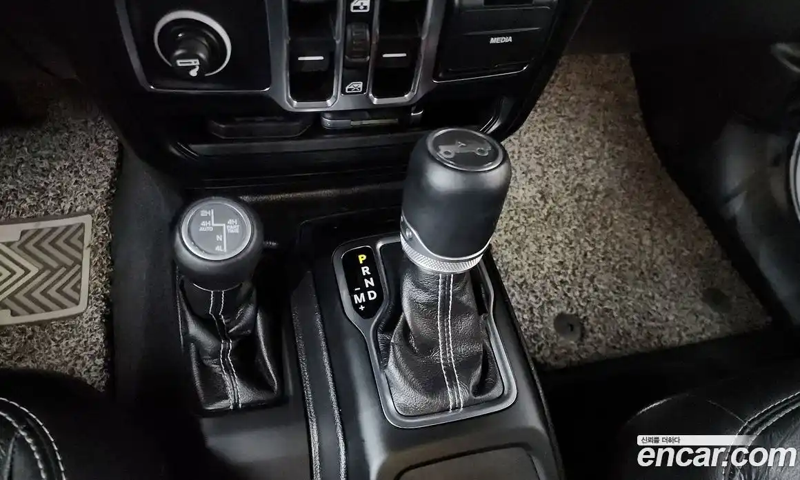 Jeep Wrangler 2019 2.0 автомат (гидро), фото 12