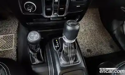 Jeep Wrangler 2019 2.0 автомат (гидро), миниатюра 12