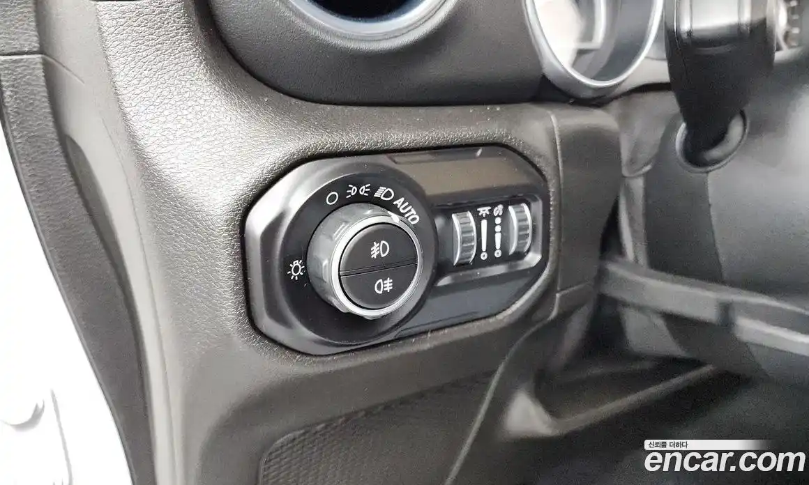 Jeep Wrangler 2019 2.0 автомат (гидро), фото 26