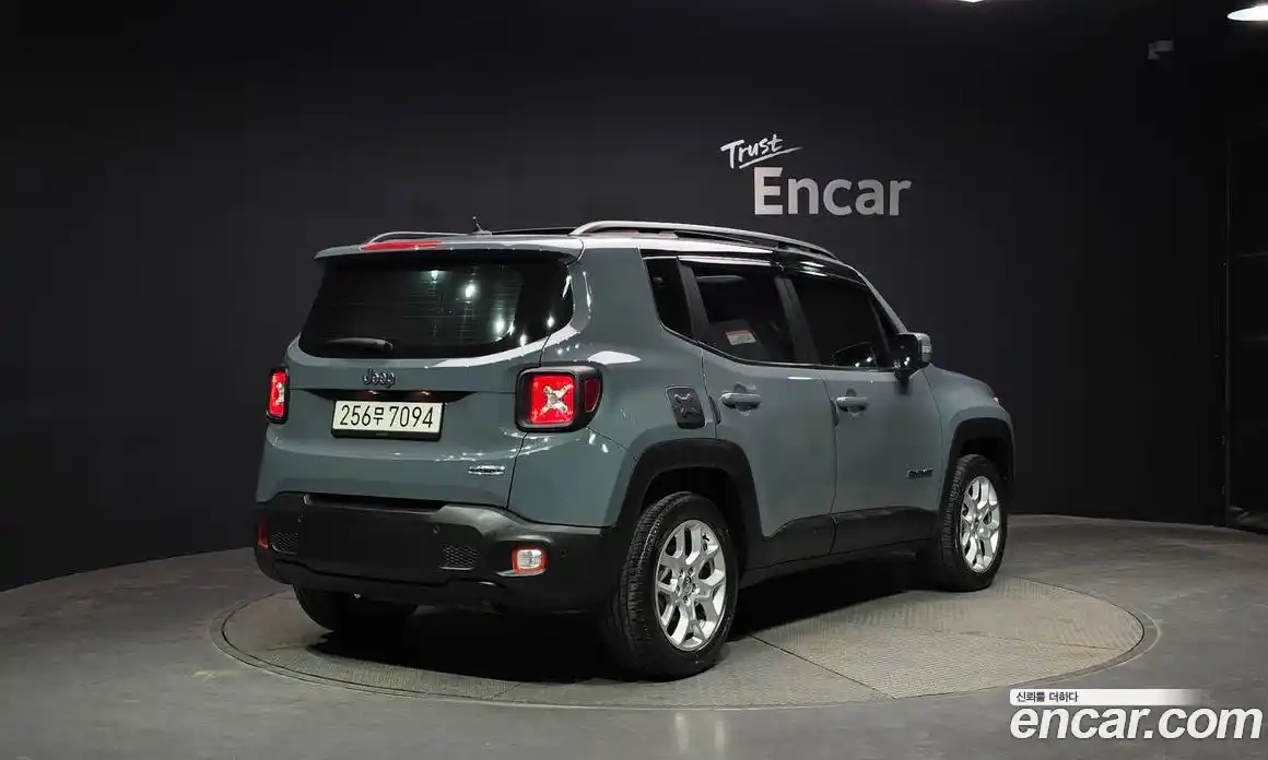 Jeep Renegade 2017 2.4 автомат (гидро), фото 2