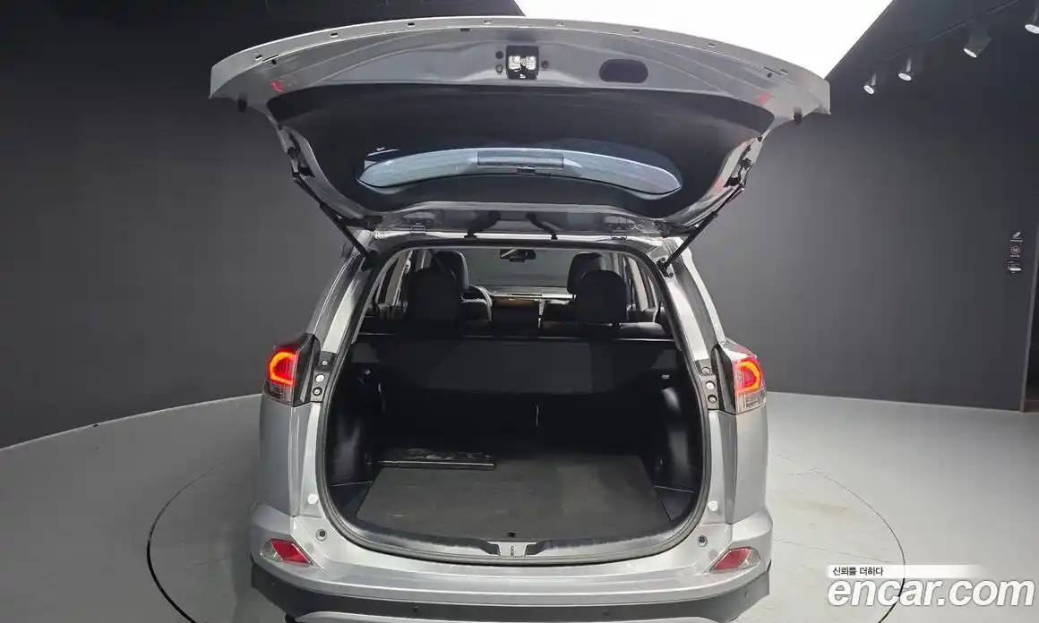 Toyota RAV4 2017 2.5 гидро, фото 20