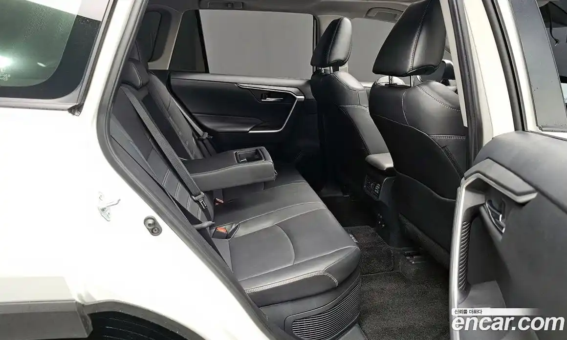 Toyota RAV4 2021 2.5 гидро, фото 16