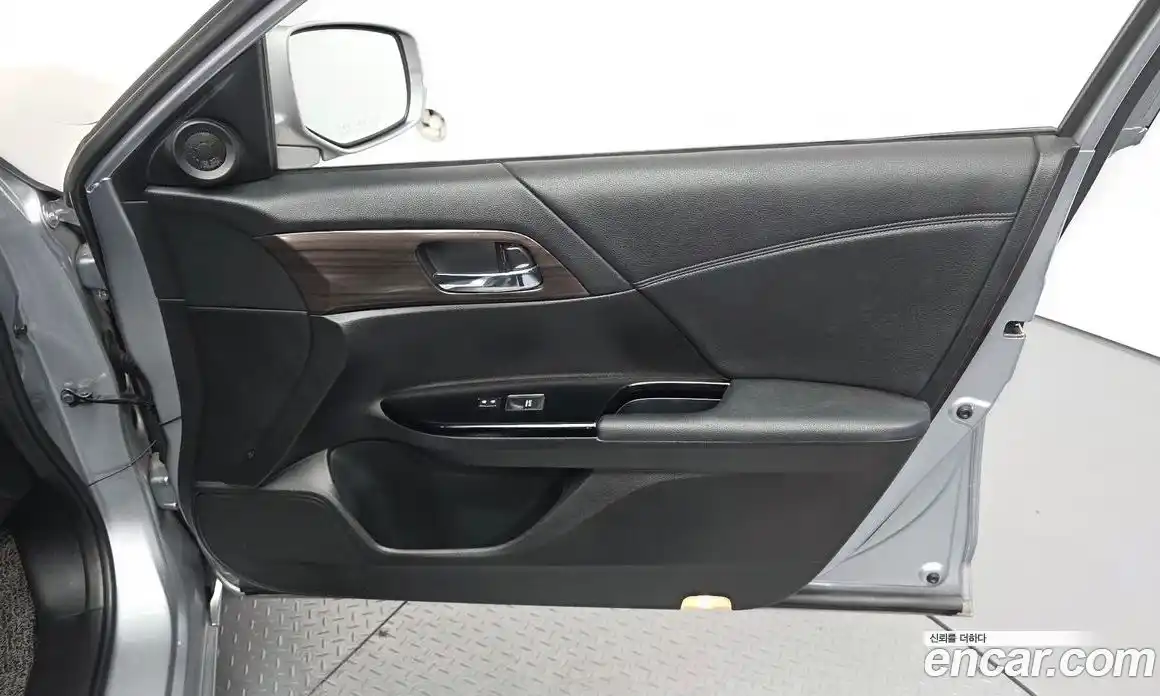 Honda Accord 2017 2.4 автомат (гидро), фото 14