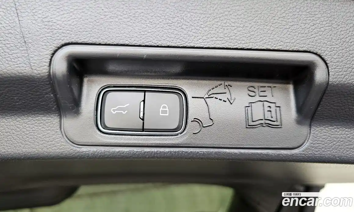 Ford Explorer 2022 2.3 автомат (гидро), фото 16