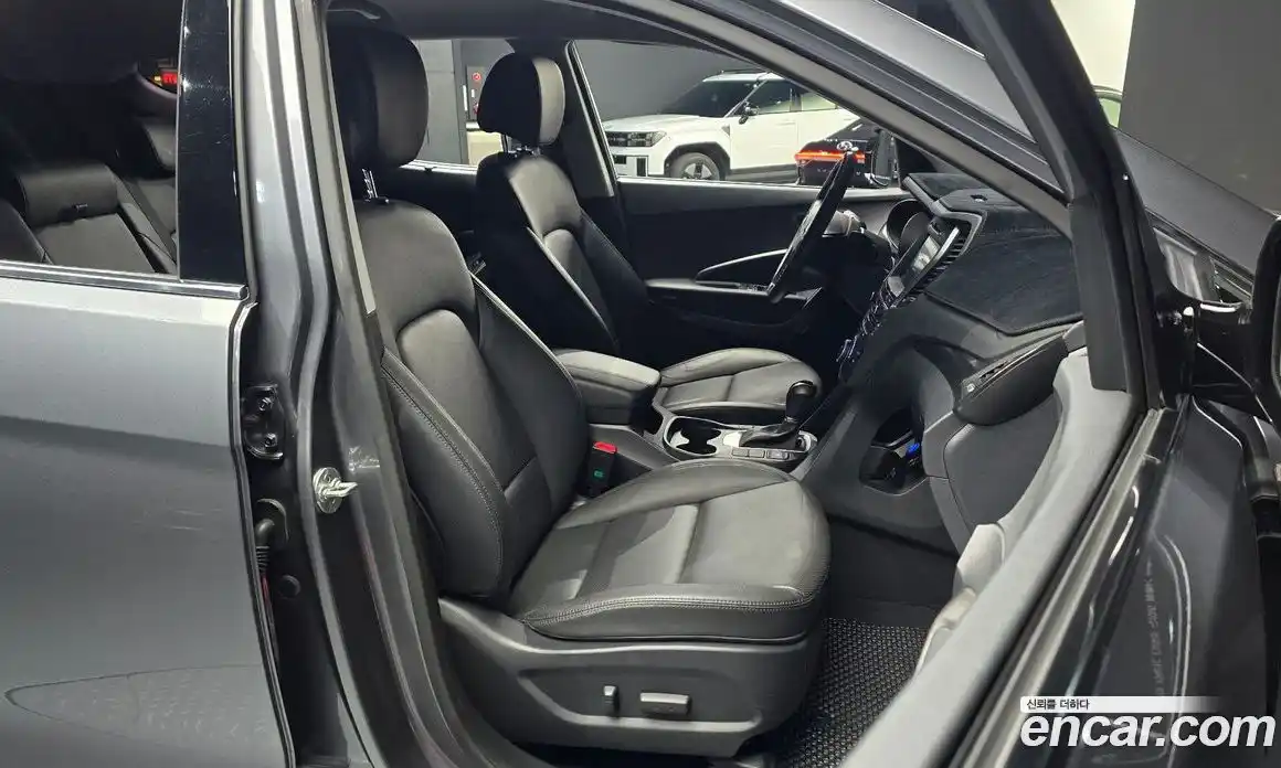 Hyundai Santa Fe 2016 2.0 автомат (гидро), фото 9