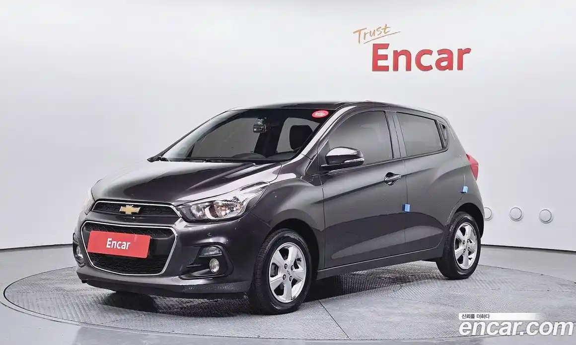 Chevrolet Spark 2016 1.0 автомат (гидро), фото 1