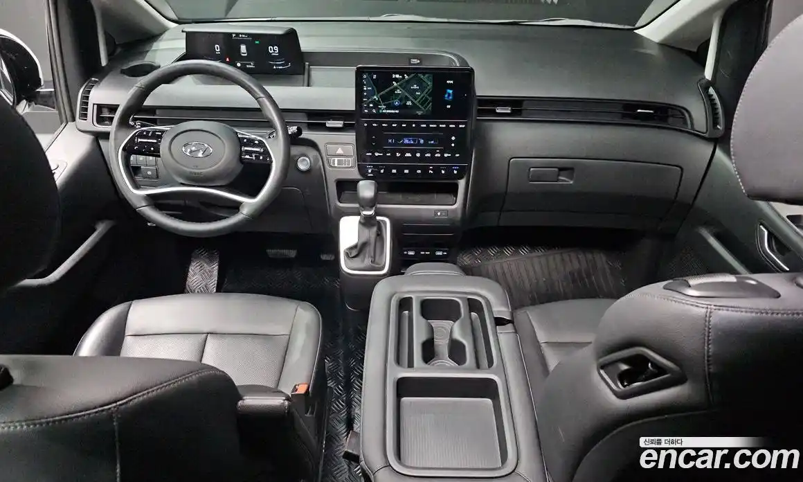 Hyundai Staria 2024 2.2 автомат (гидро), фото 7