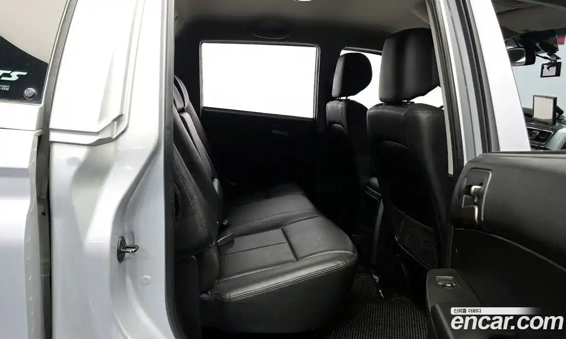 SsangYong Korando 2017 2.2 автомат (гидро), фото 12