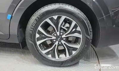 Kia Carnival 2022 2.2 автомат (гидро), миниатюра 5