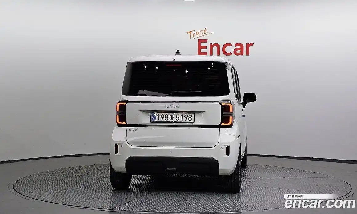 Kia Ray 2023 1.0 автомат (гидро), фото 4