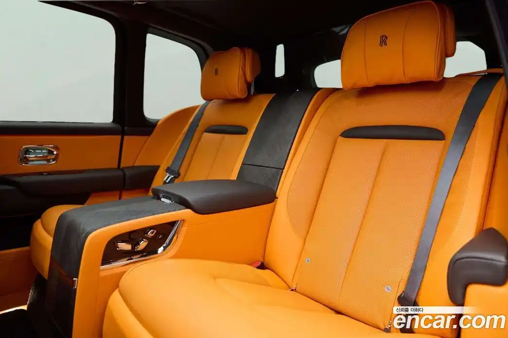 Rolls-Royce Cullinan 2022 6.7 гидро, фото 16