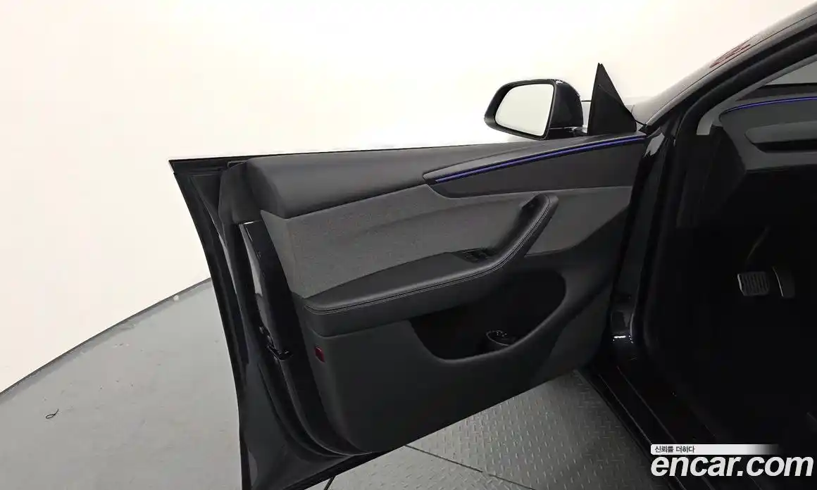 Tesla Model Y 2025 0.2 гидро, фото 14