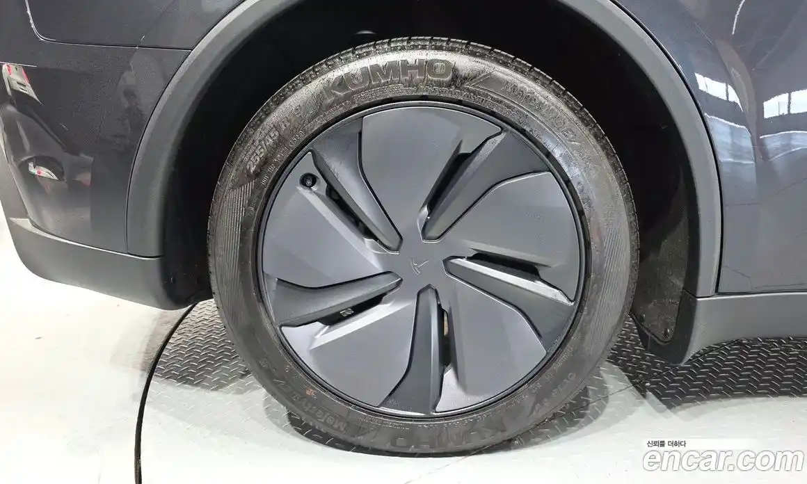 Tesla Model Y 2025 0.2 гидро, фото 5