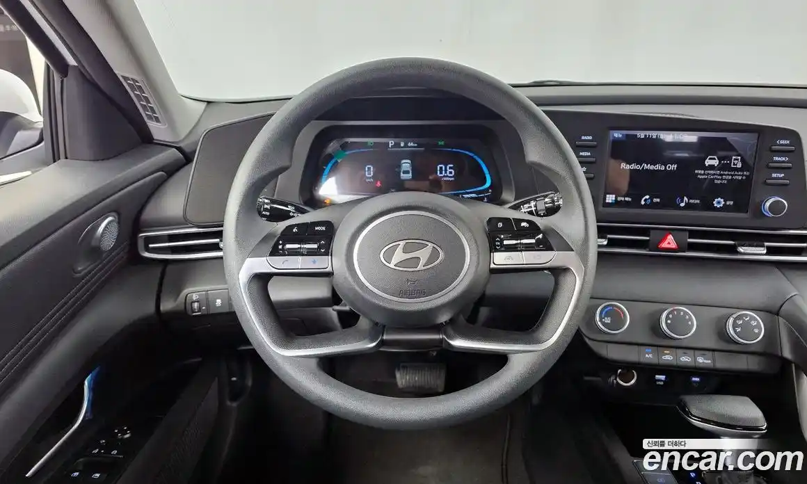 Hyundai Avante 2025 1.6 автомат (гидро), фото 19