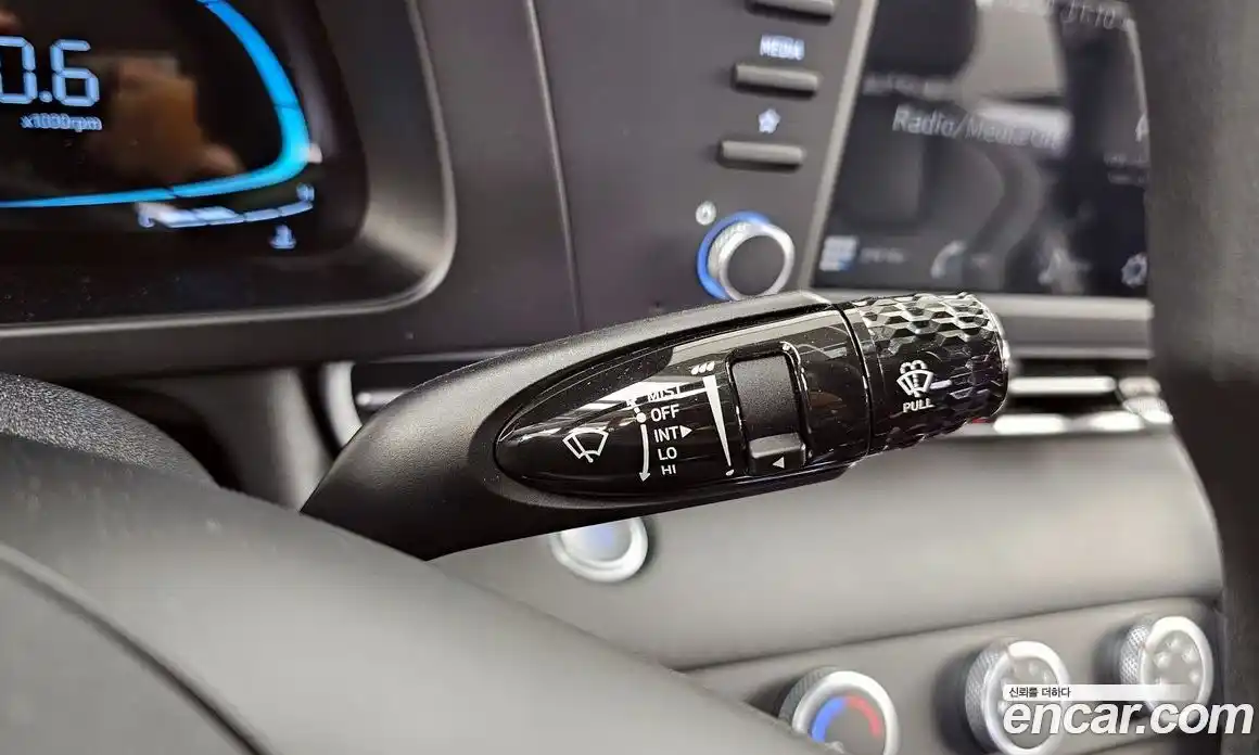 Hyundai Avante 2025 1.6 автомат (гидро), фото 31