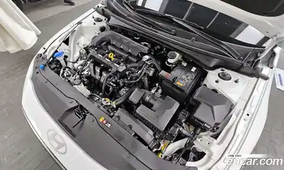 Hyundai Avante 2025 1.6 автомат (гидро), миниатюра 6