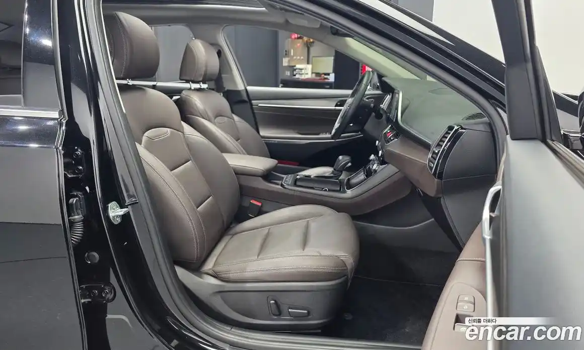 Hyundai Grandeur 2017 2.4 автомат (гидро), фото 11