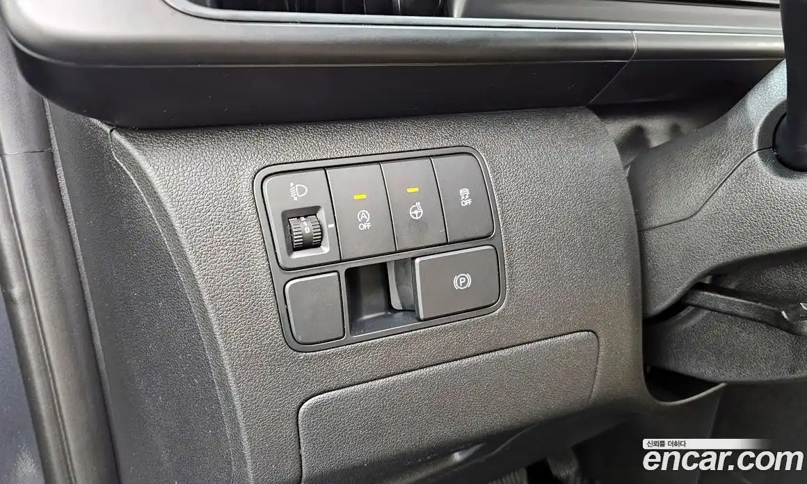 Hyundai Staria 2023 2.2 автомат (гидро), фото 22