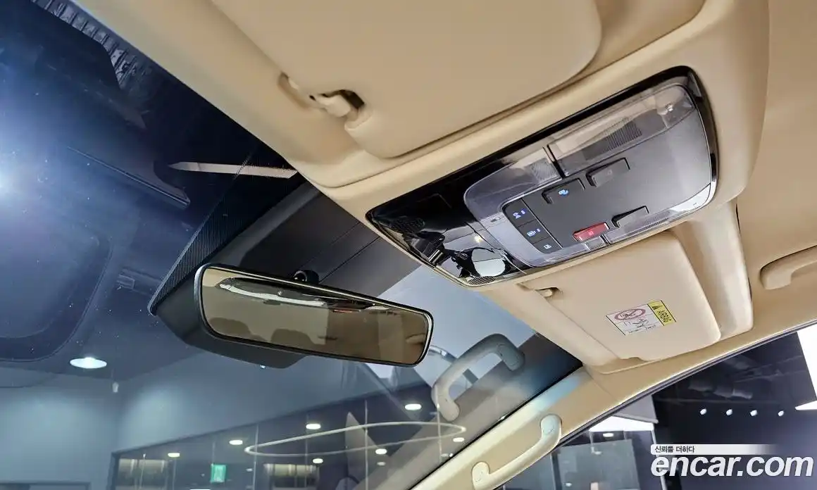 Hyundai Staria 2023 2.2 автомат (гидро), фото 26