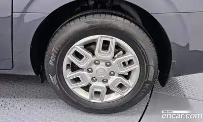 Hyundai Staria 2023 2.2 автомат (гидро), миниатюра 7