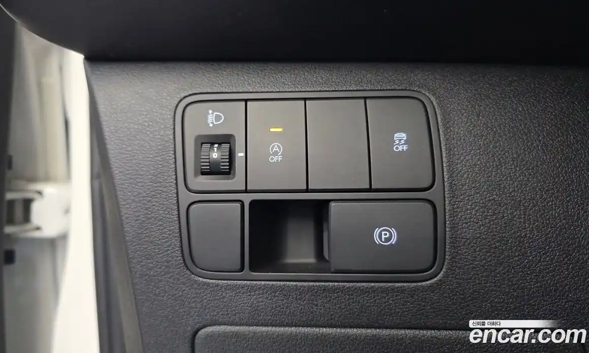 Hyundai Staria 2022 2.2 автомат (гидро), фото 13