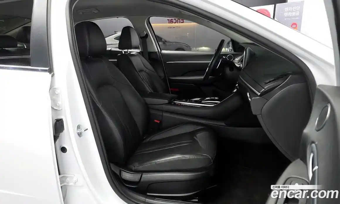 Hyundai Sonata 2019 2.0 автомат (гидро), фото 16