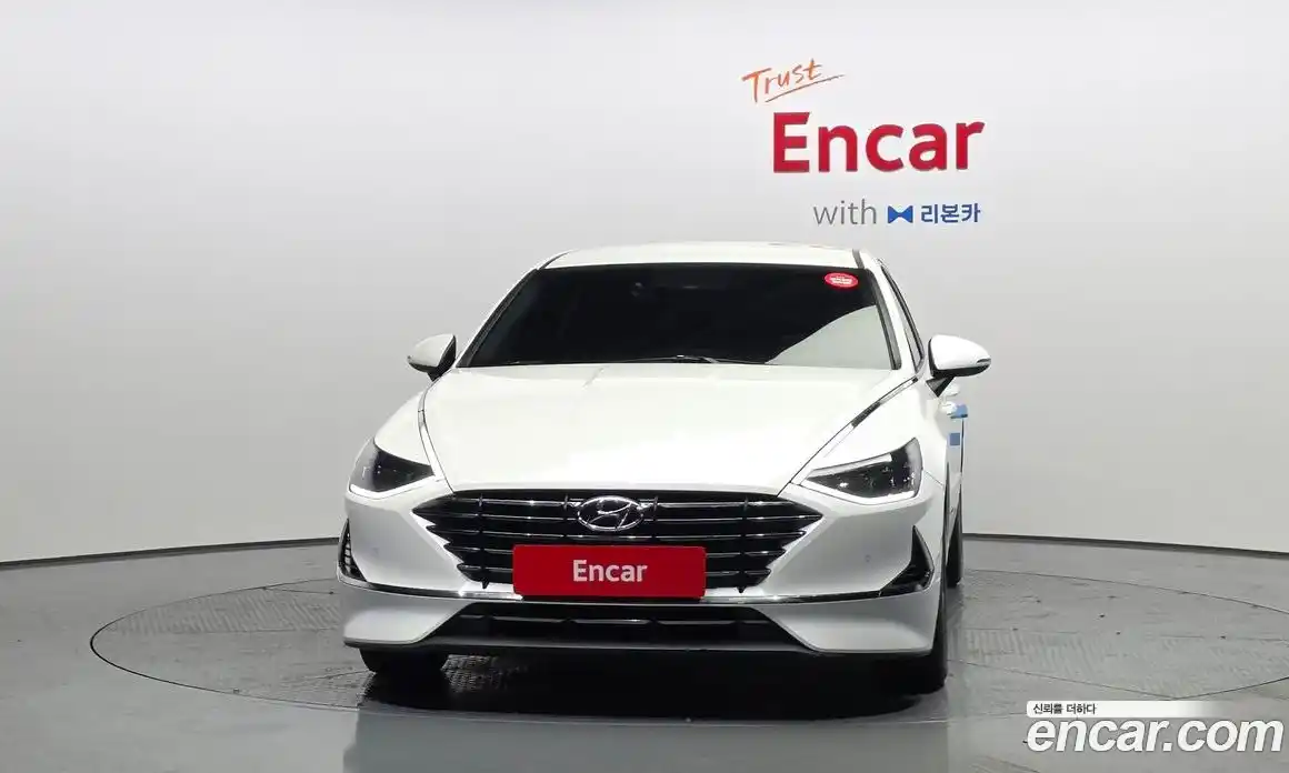 Hyundai Sonata 2019 2.0 автомат (гидро), фото 3