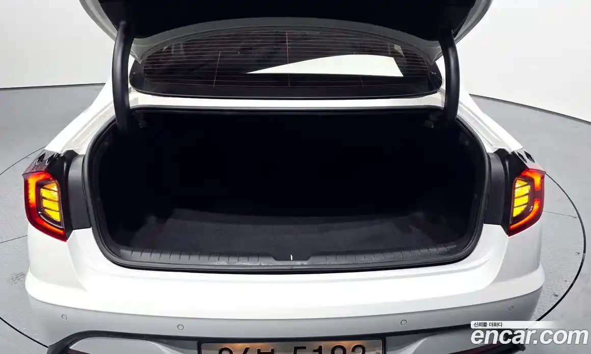 Hyundai Sonata 2019 2.0 автомат (гидро), фото 38