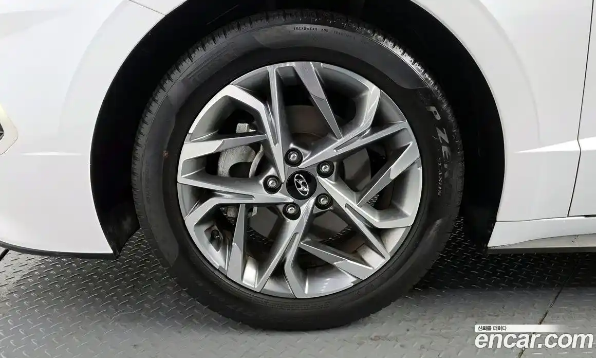 Hyundai Sonata 2019 2.0 автомат (гидро), фото 5