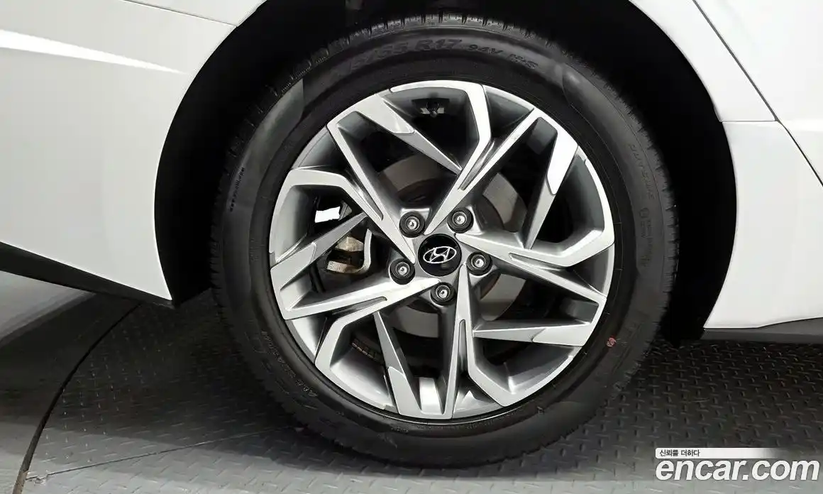 Hyundai Sonata 2019 2.0 автомат (гидро), фото 7