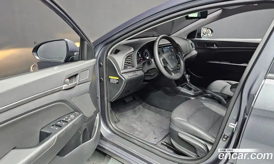 Hyundai Avante 2018 1.6 гидро, фото 13