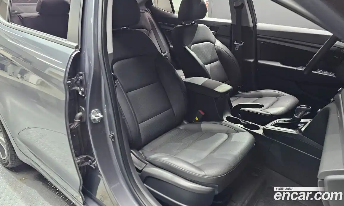 Hyundai Avante 2018 1.6 гидро, фото 17