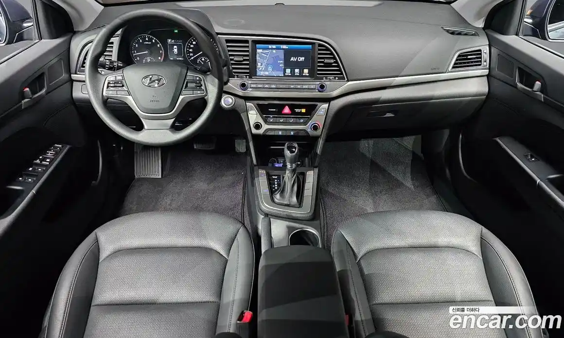 Hyundai Avante 2018 1.6 гидро, фото 10