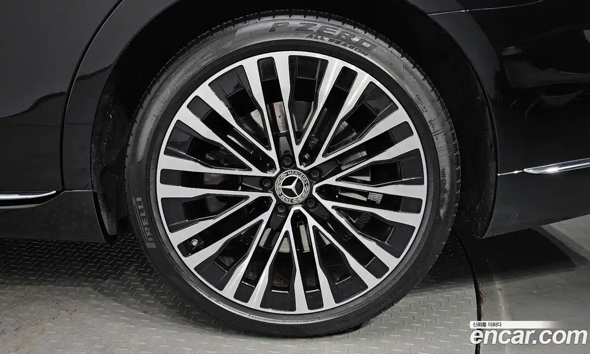 Mercedes-Benz S-Class 2023 4.0 гидро, фото 6 Mercedes-Benz S-Class 2023 4.0 гидро, фото 6