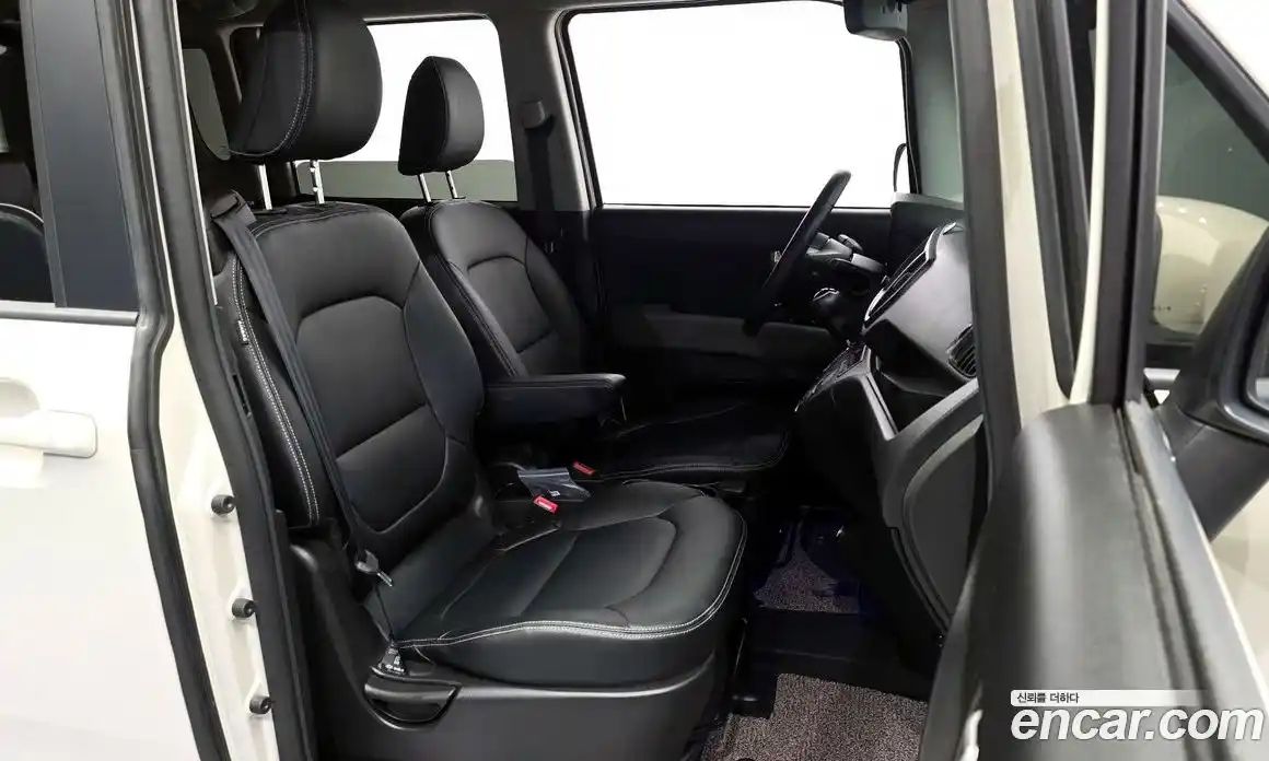Kia Ray 2022 1.0 автомат (гидро), фото 16