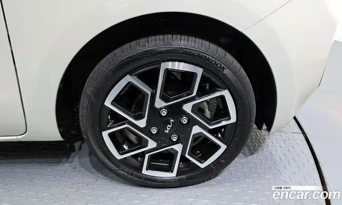 Kia Ray 2022 1.0 автомат (гидро), фото 7