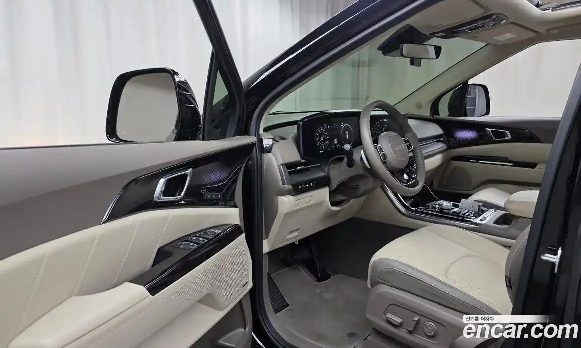Kia Carnival 2023 2.2 автомат (гидро), фото 13