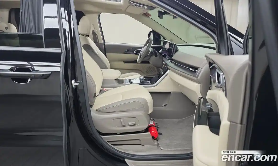 Kia Carnival 2023 2.2 автомат (гидро), фото 17