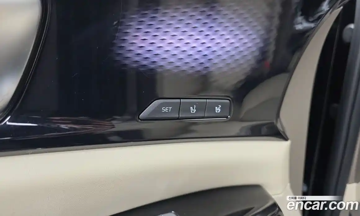 Kia Carnival 2023 2.2 автомат (гидро), фото 28