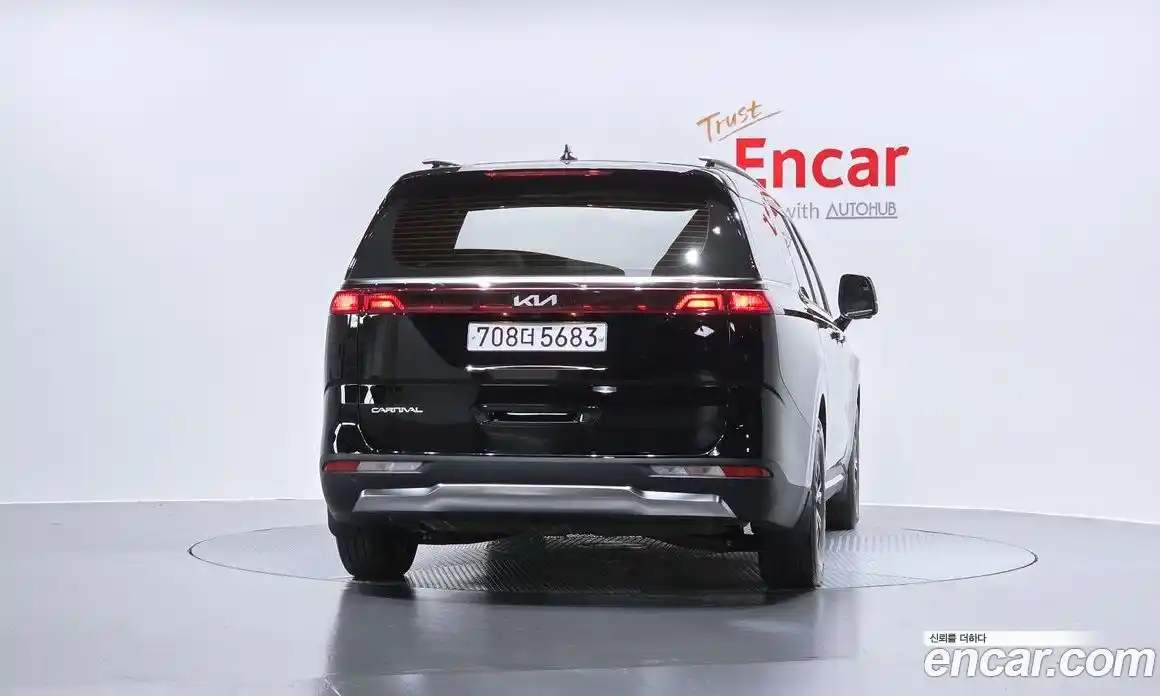 Kia Carnival 2023 2.2 автомат (гидро), фото 4
