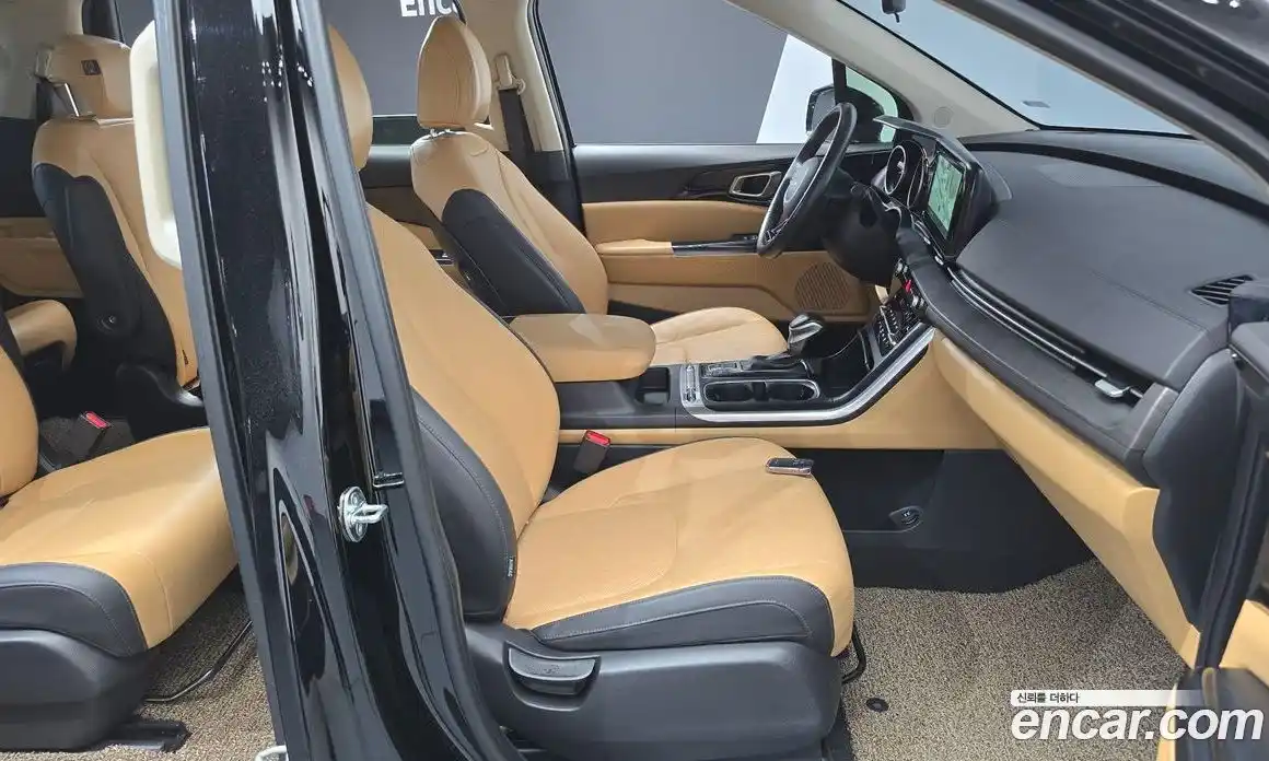 Kia Carnival 2023 3.5 автомат (гидро), фото 16