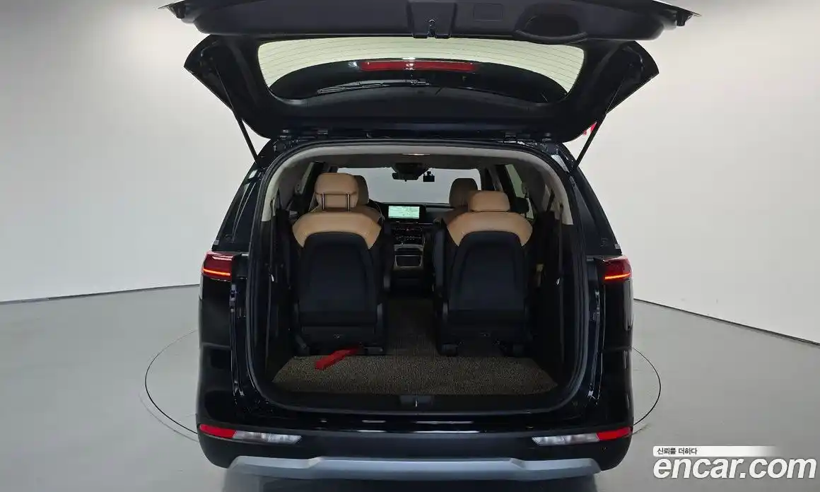 Kia Carnival 2023 3.5 автомат (гидро), фото 26